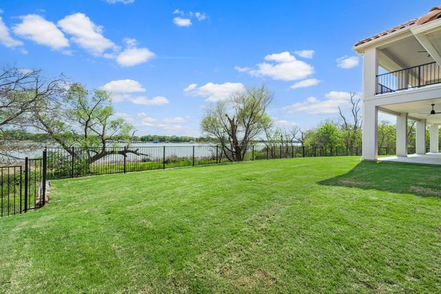 9065 Lakeside Drive, Fort Worth, TX 76179