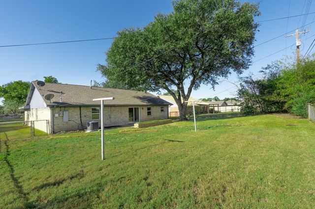 2603 Carter Creek Parkway, Bryan, TX 77802