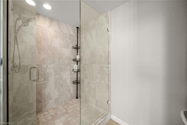 12930 Positano CIR 307, Naples, FL 34105
