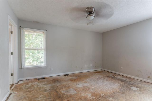 5415 Twin Lakes Drive, Atlanta, GA 30349