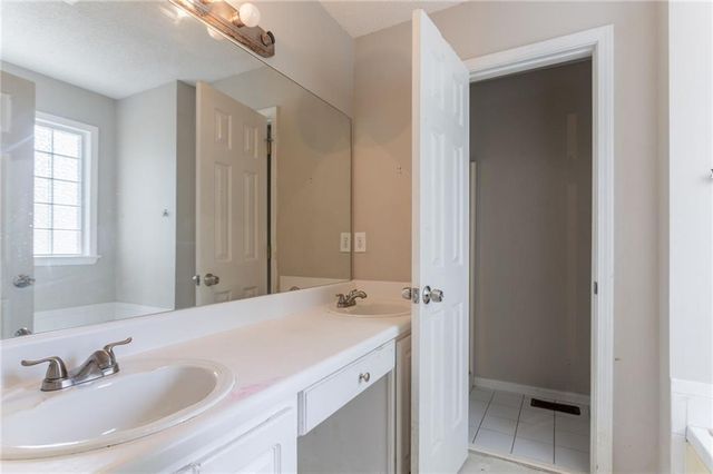 5415 Twin Lakes Drive, Atlanta, GA 30349