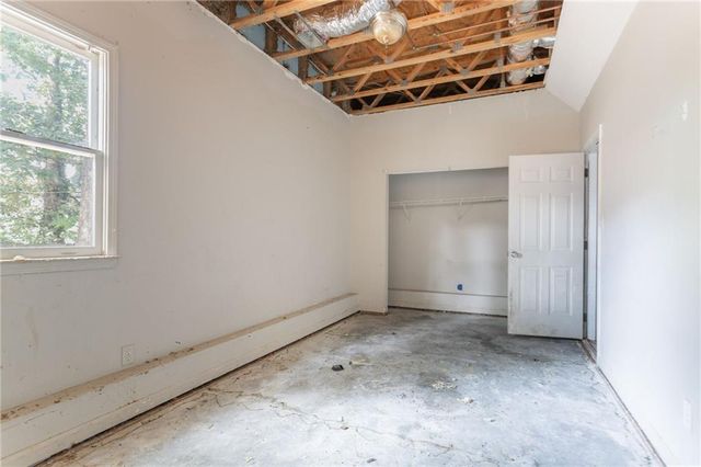 5415 Twin Lakes Drive, Atlanta, GA 30349