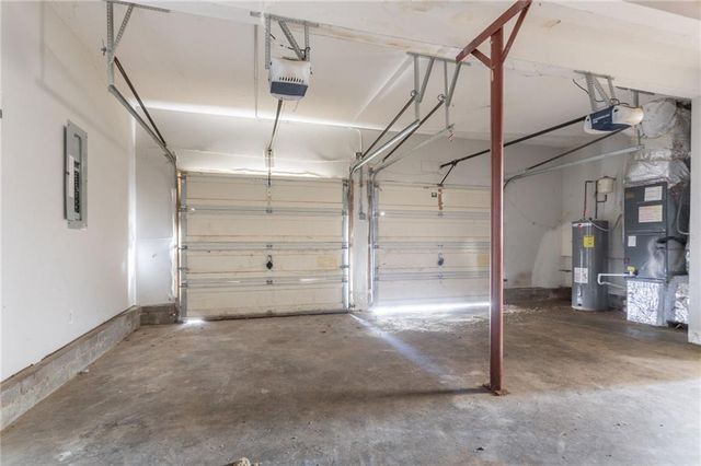 5415 Twin Lakes Drive, Atlanta, GA 30349