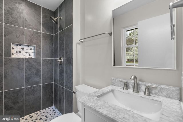 24320 LOG HOUSE RD, Gaithersburg, MD 20882