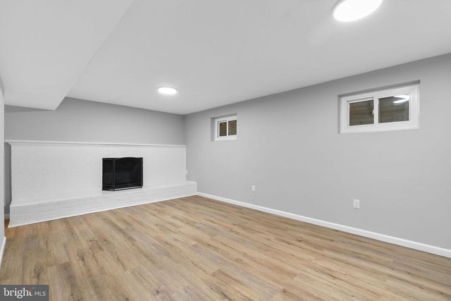 24320 LOG HOUSE RD, Gaithersburg, MD 20882