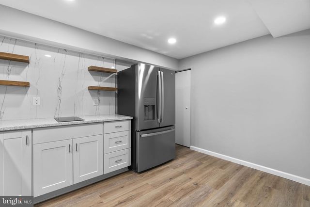 24320 LOG HOUSE RD, Gaithersburg, MD 20882