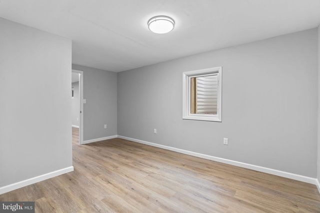24320 LOG HOUSE RD, Gaithersburg, MD 20882