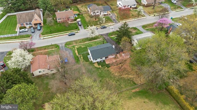 24320 LOG HOUSE RD, Gaithersburg, MD 20882