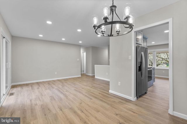 24320 LOG HOUSE RD, Gaithersburg, MD 20882