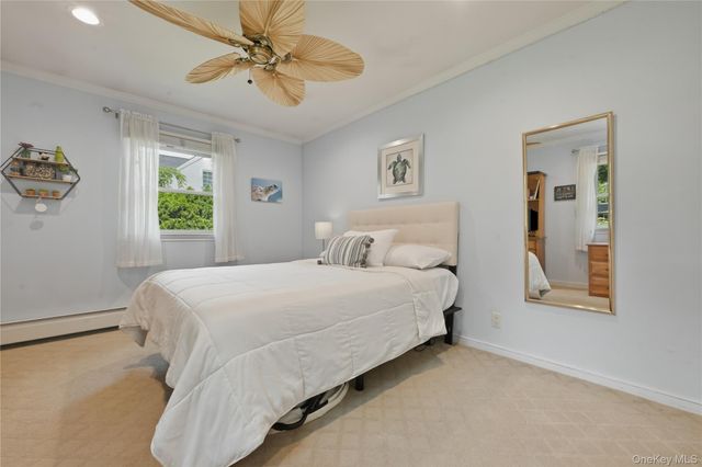 31 Yale Street, Garden City, NY 11530