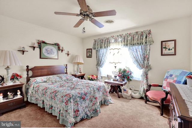 1221 BROADWAY BLVD, Reading, PA 19607