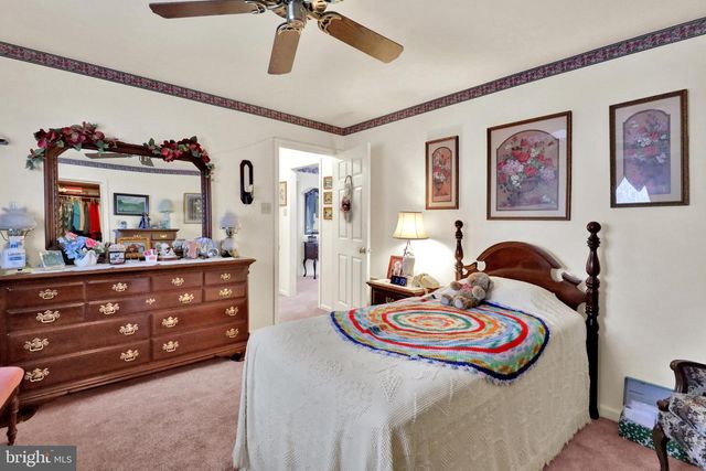 1221 BROADWAY BLVD, Reading, PA 19607