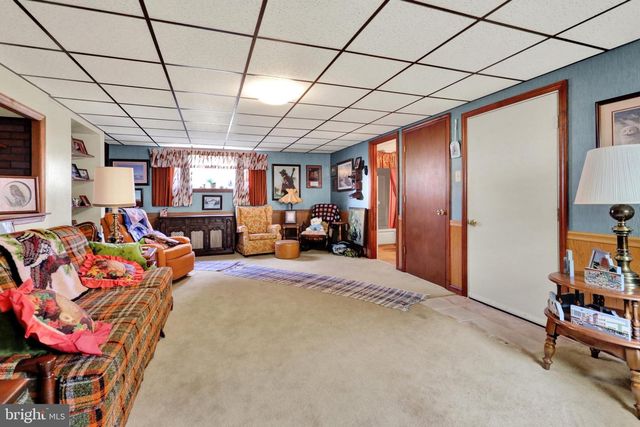 1221 BROADWAY BLVD, Reading, PA 19607