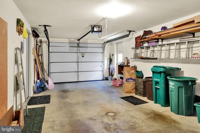 1221 BROADWAY BLVD, Reading, PA 19607