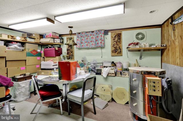 1221 BROADWAY BLVD, Reading, PA 19607