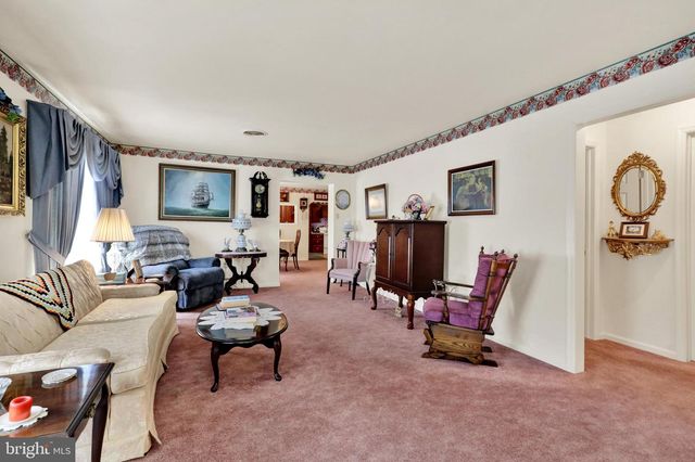 1221 BROADWAY BLVD, Reading, PA 19607