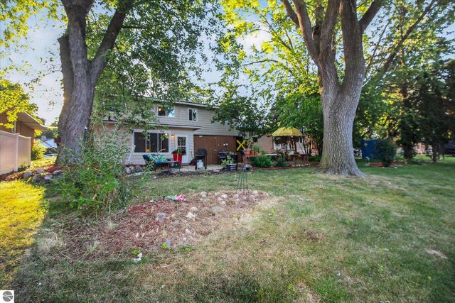 189 Westview Drive, Alma, MI 48801