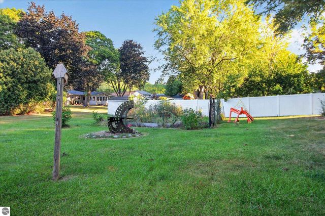 189 Westview Drive, Alma, MI 48801