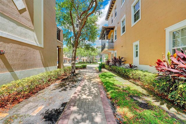 454 SW 147TH AVENUE 4601, Pembroke Pines, FL 33027