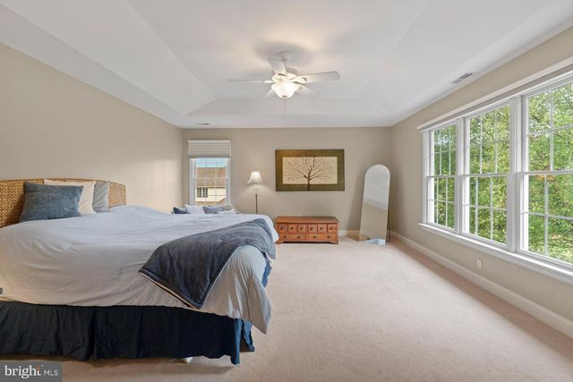 111 CRABAPPLE CT, Hummelstown, PA 17036