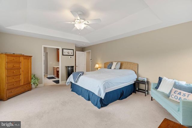 111 CRABAPPLE CT, Hummelstown, PA 17036