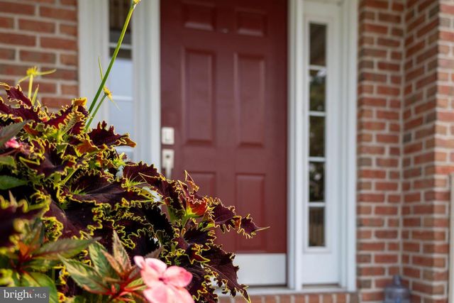 111 CRABAPPLE CT, Hummelstown, PA 17036