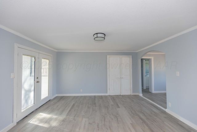 1100 N Missouri Street, Shamrock, TX 79079