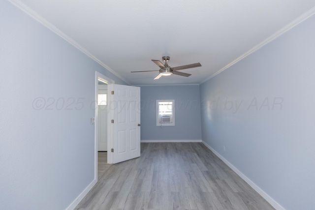 1100 N Missouri Street, Shamrock, TX 79079