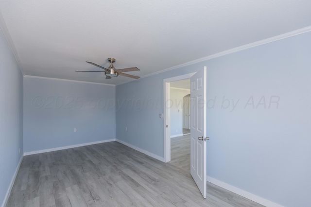 1100 N Missouri Street, Shamrock, TX 79079