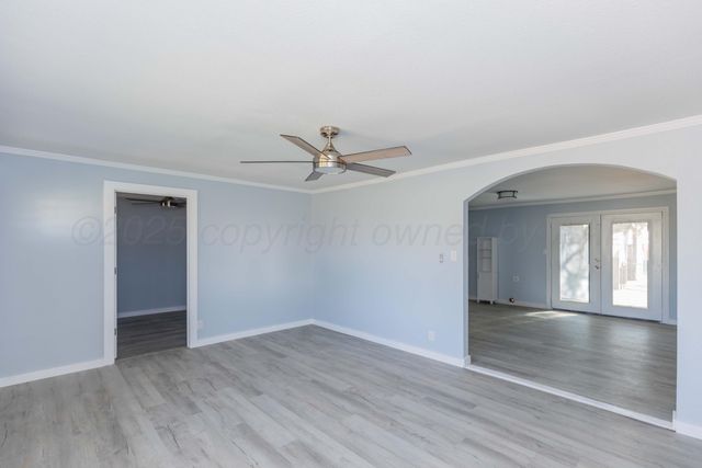 1100 N Missouri Street, Shamrock, TX 79079