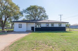 1100 N Missouri Street, Shamrock, TX 79079