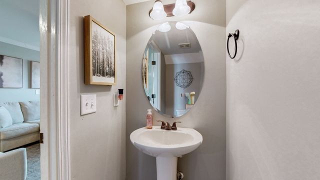 142 Cobblestone Place Dr, Goodlettsville, TN 37072