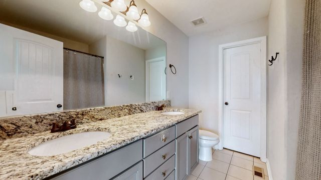 142 Cobblestone Place Dr, Goodlettsville, TN 37072