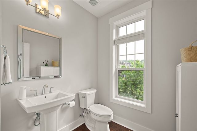 208 Kousa Ln, Peters Twp, PA 15367