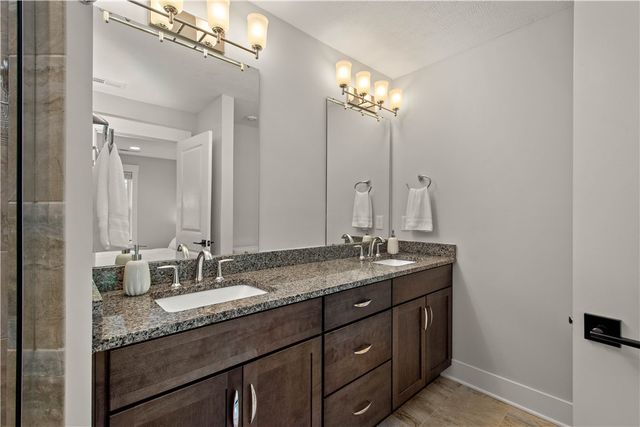 208 Kousa Ln, Peters Twp, PA 15367