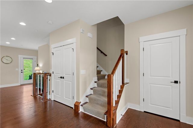 208 Kousa Ln, Peters Twp, PA 15367