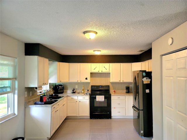 2826 NE 18TH COURT, Ocala, FL 34470