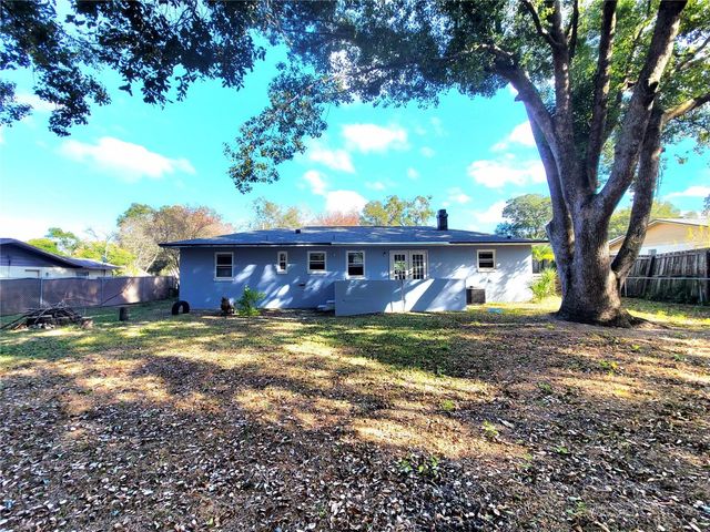2826 NE 18TH COURT, Ocala, FL 34470
