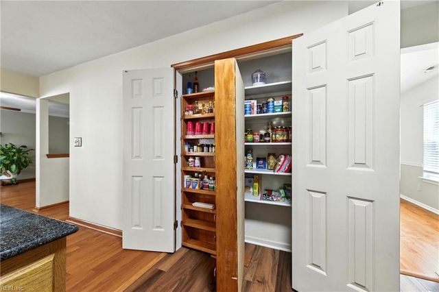 804 Westgate CT, Newport News, VA 23602