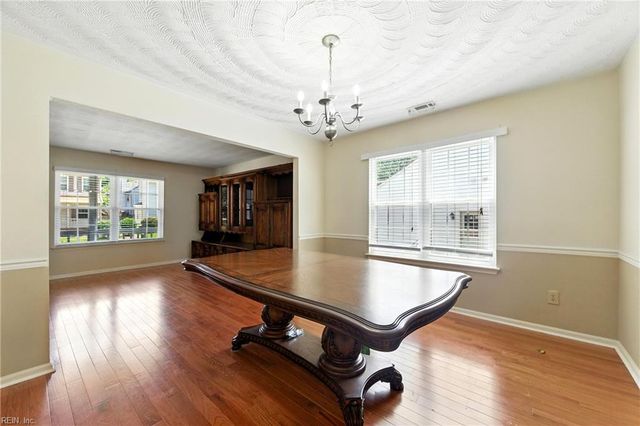 804 Westgate CT, Newport News, VA 23602