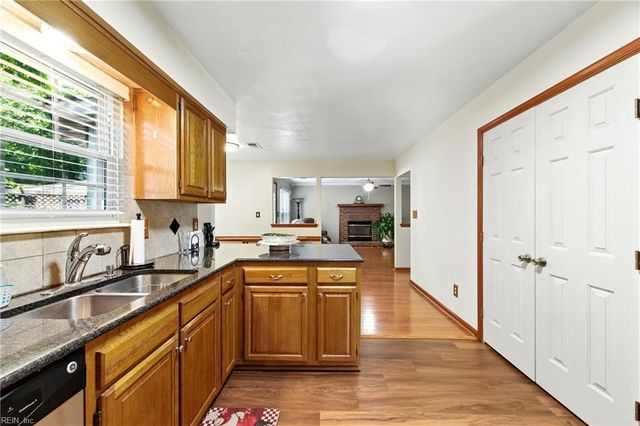 804 Westgate CT, Newport News, VA 23602