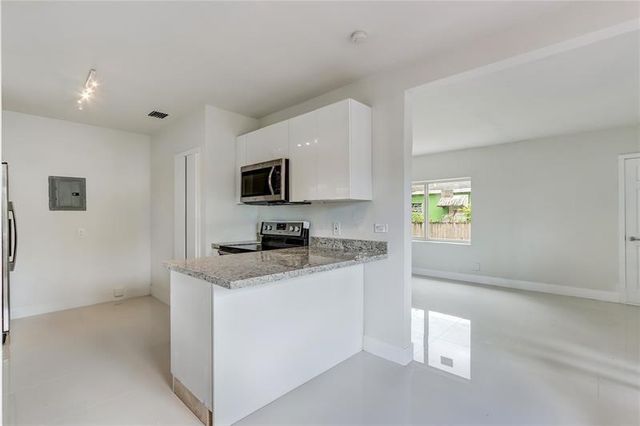 5715 NW 6th Ave, Miami, FL 33127