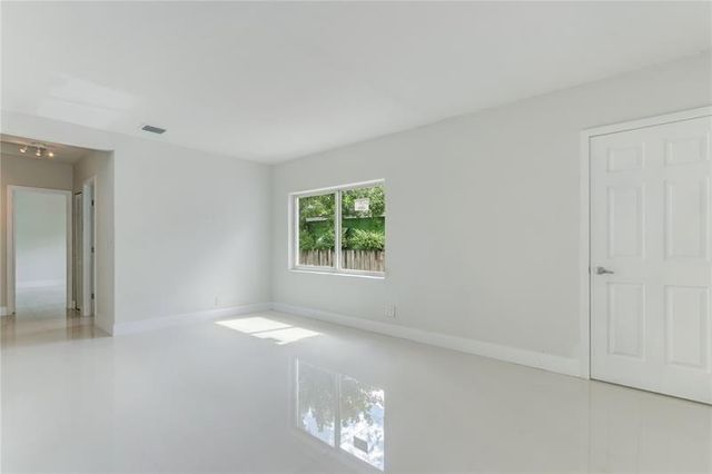 5715 NW 6th Ave, Miami, FL 33127