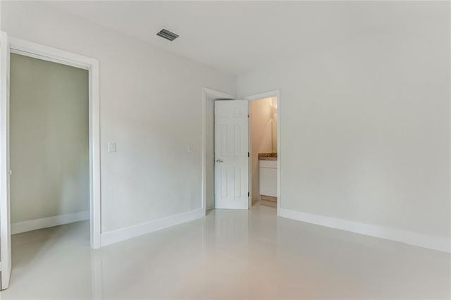 5715 NW 6th Ave, Miami, FL 33127