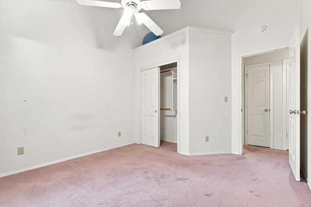 9126 N Stoneridge Lane, Fresno, CA 93720