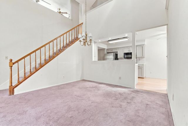 9126 N Stoneridge Lane, Fresno, CA 93720