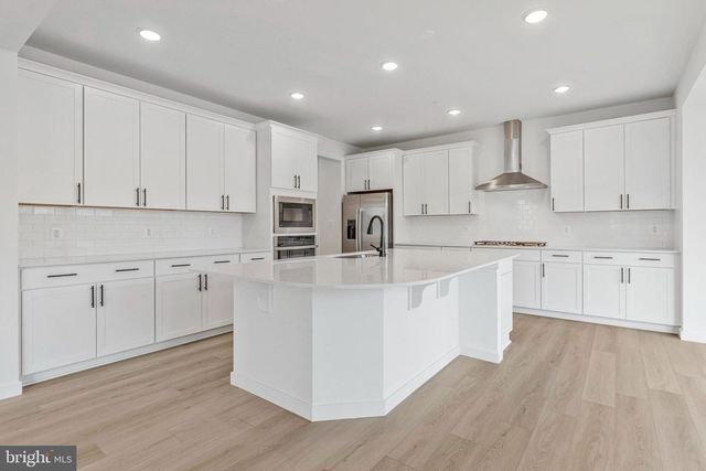 905 HONEYFLOWER DR, Reisterstown, MD 21136