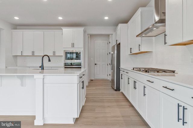 905 HONEYFLOWER DR, Reisterstown, MD 21136