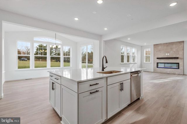 905 HONEYFLOWER DR, Reisterstown, MD 21136