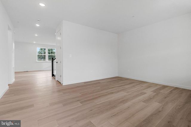 905 HONEYFLOWER DR, Reisterstown, MD 21136